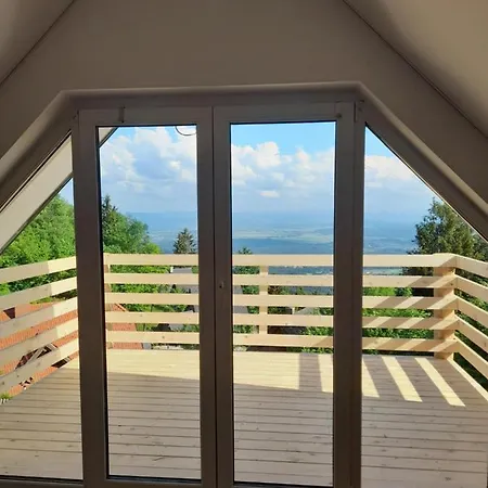 Vakantiehuis Above The Clouds
